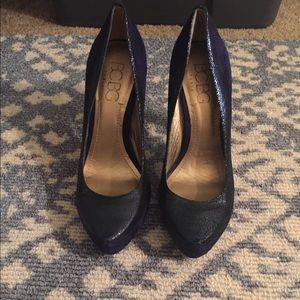 BCBG Blue Two-toned Suede Heels